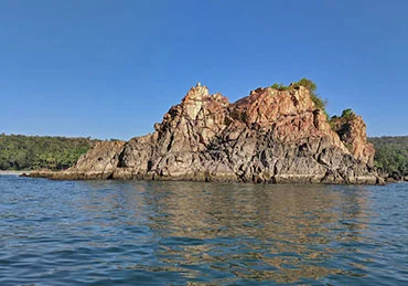 nivati rock near mangosteen homestays in sindhudurg